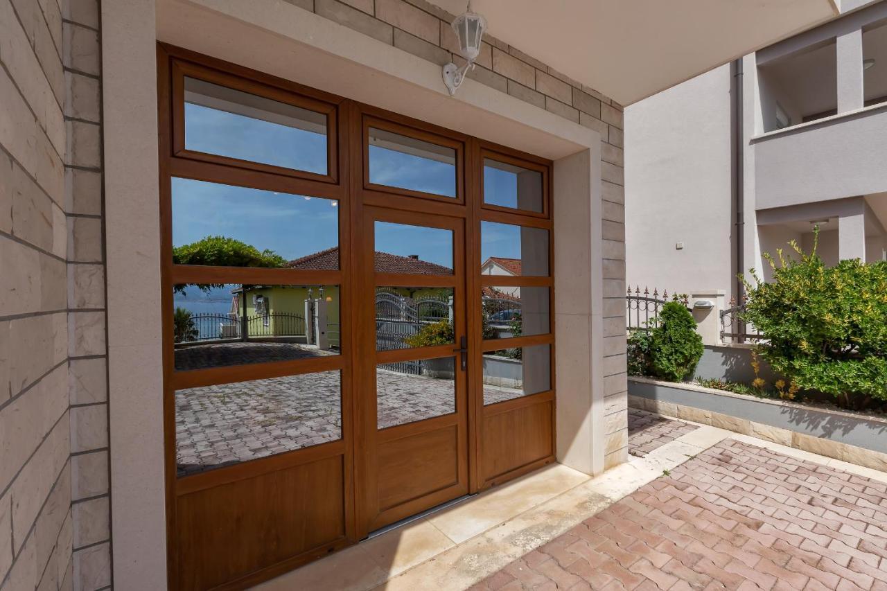 Guest House Lazeta Duće Екстериор снимка