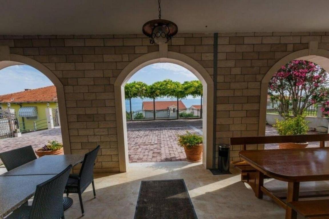 Guest House Lazeta Duće Екстериор снимка